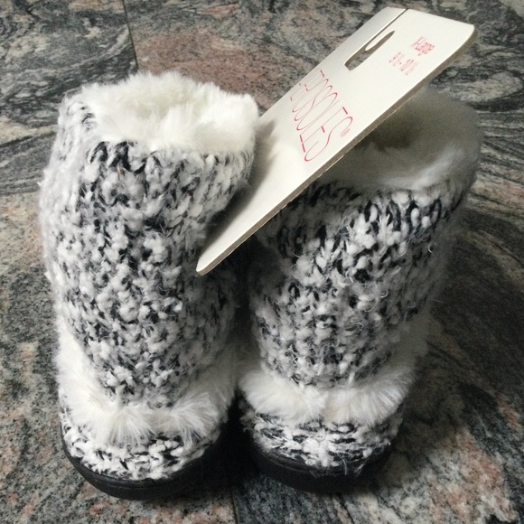 Aerosoles Womens Faux Fur Booties 